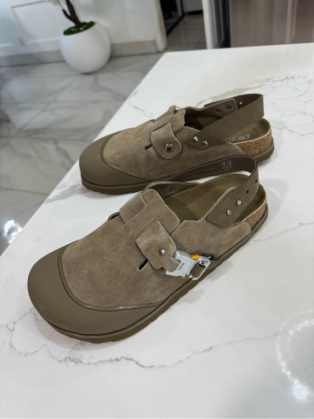 DIOR Birkenstock Tokio Mule Suede
Leather Sandals Dior - Picture 3 of 8